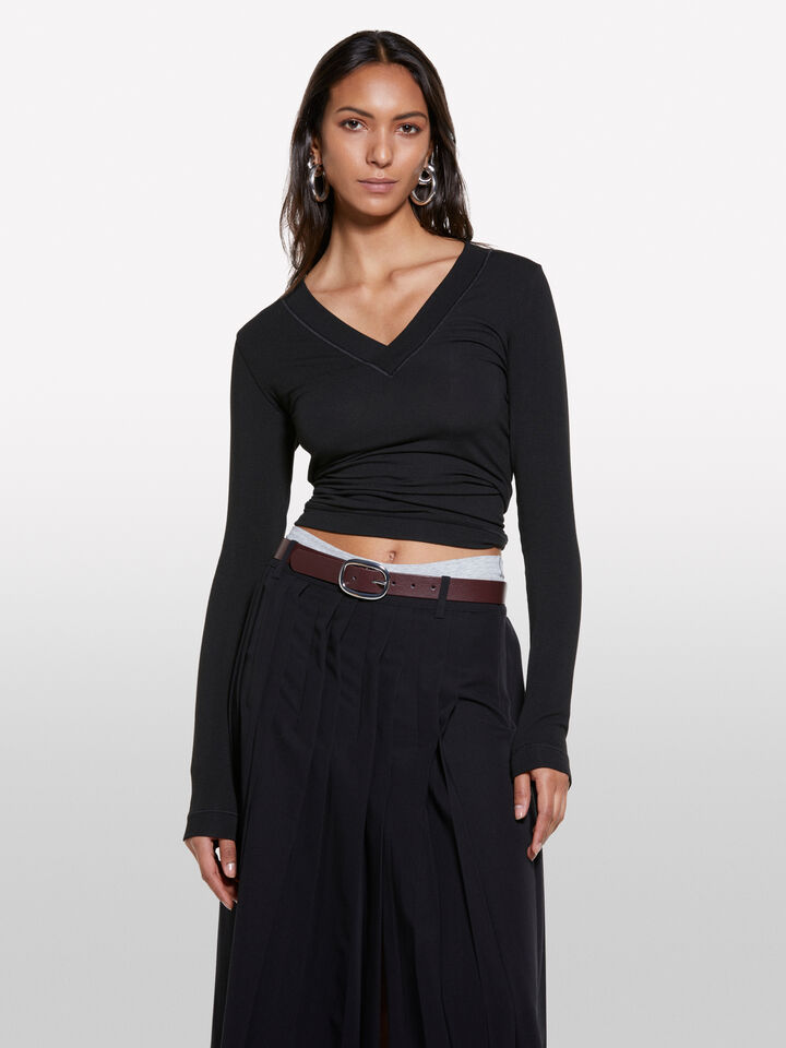 Black slim fit long sleeve t-shirt - women's long sleeve t-shirts - Black | Sisley image number 4